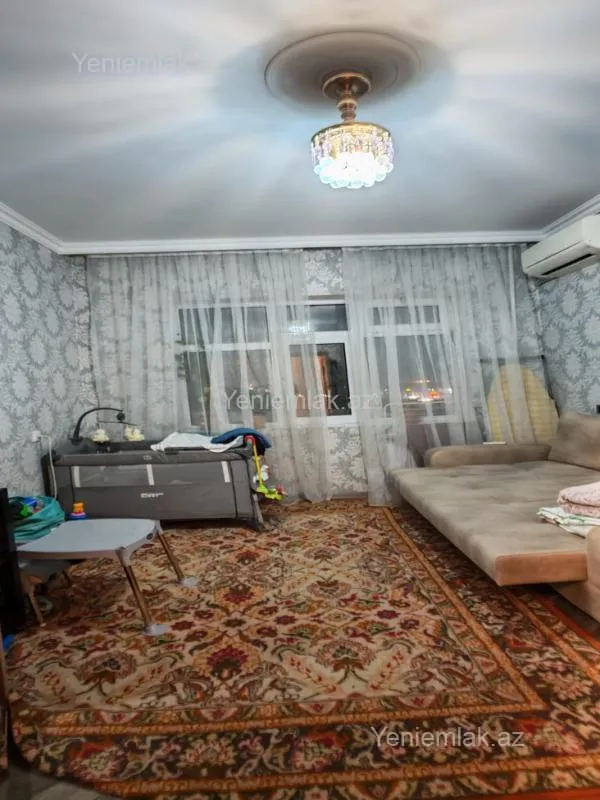 Satılır 2 otaqlı köhnə tikili 65 m²