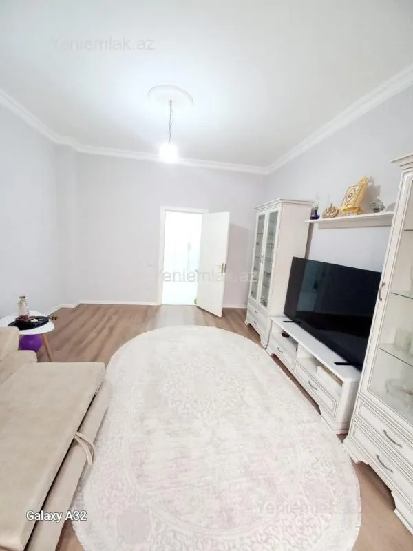 Satılır 3 otaqlı yeni tikili 136 m²