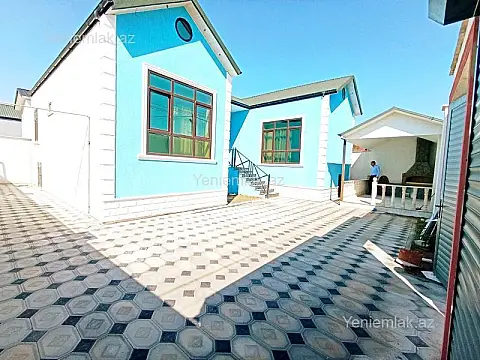 Satılır 4 otaqlı həyət evi 100 m²