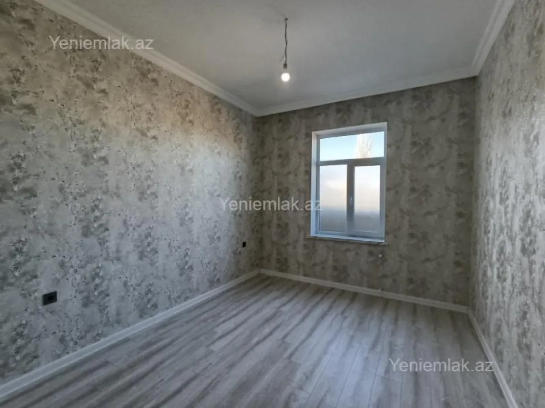 Satılır 4 otaqlı həyət evi 100 m²