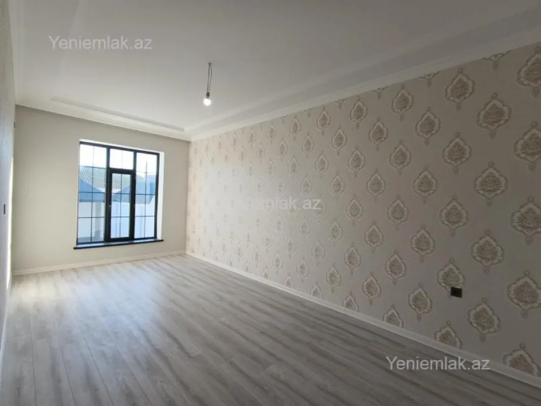 Satılır 4 otaqlı həyət evi 100 m²