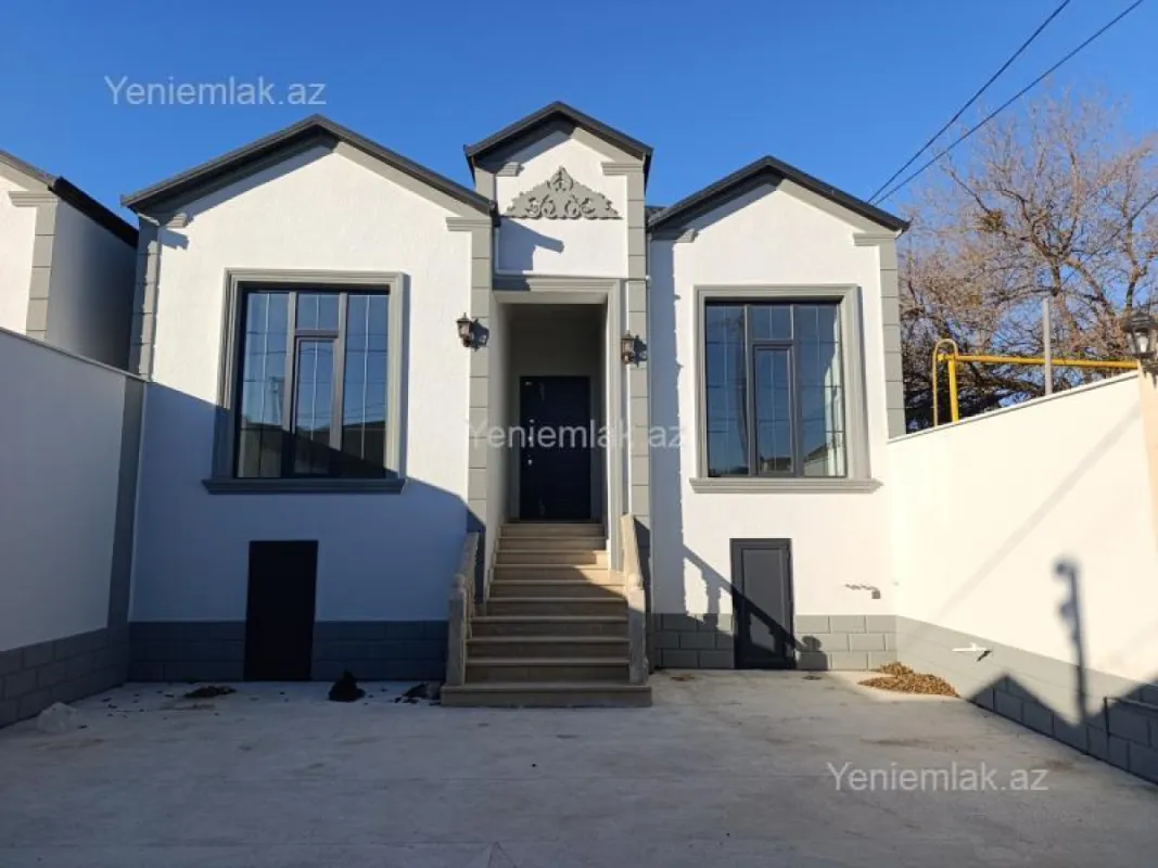 Satılır 4 otaqlı həyət evi 100 m²