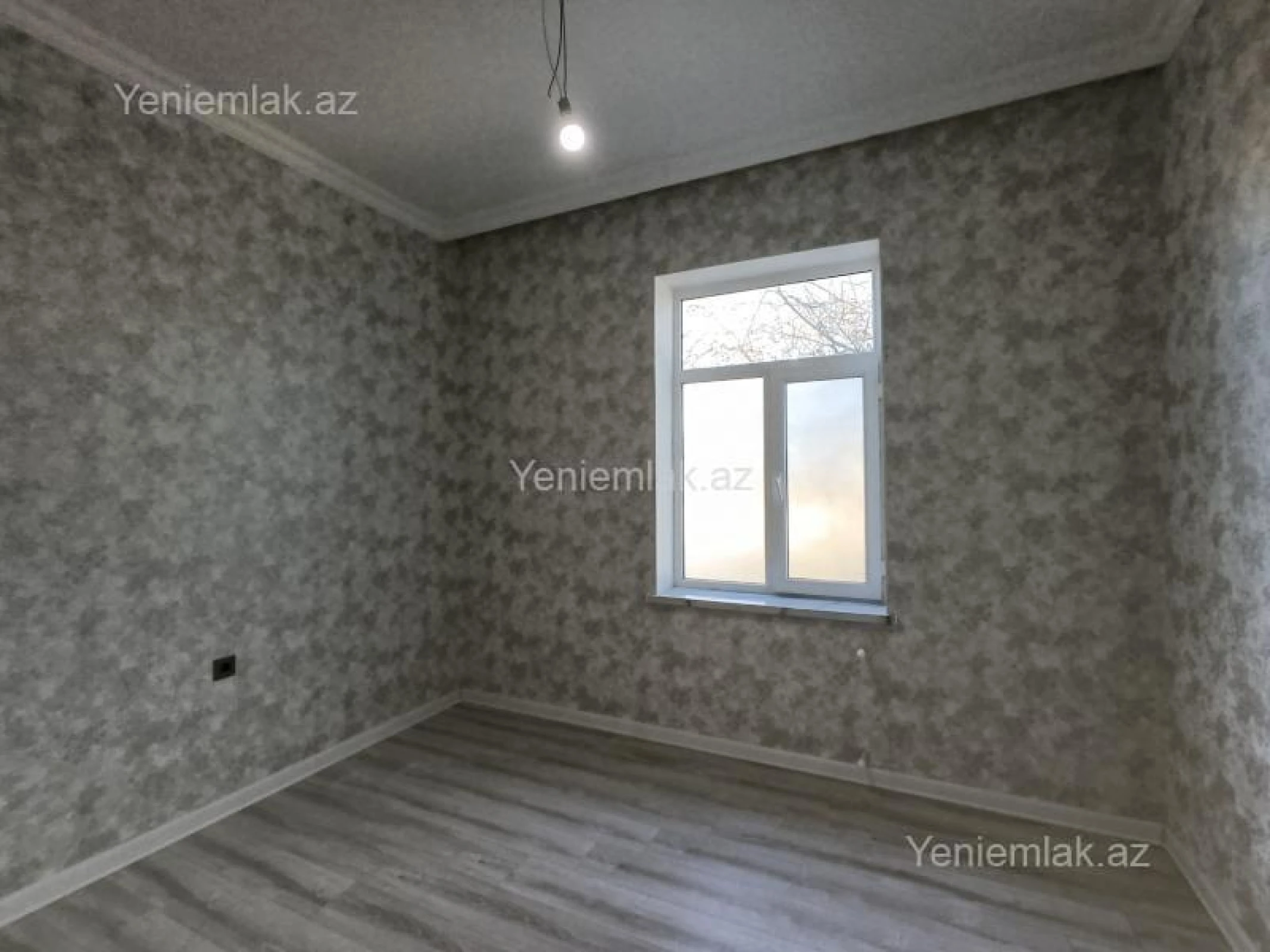 Satılır 4 otaqlı həyət evi 100 m²