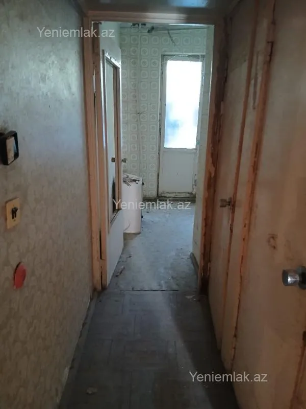 Satılır 3 otaqlı köhnə tikili 85 m²