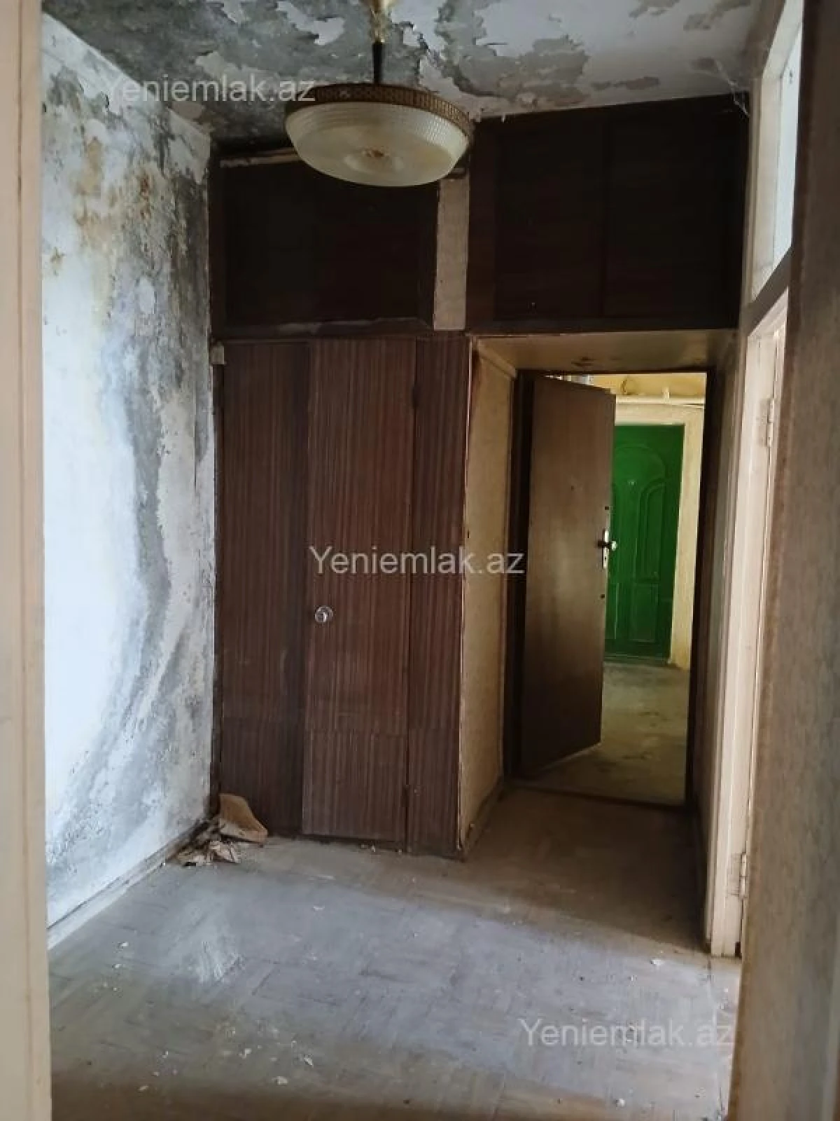 Satılır 3 otaqlı köhnə tikili 85 m²
