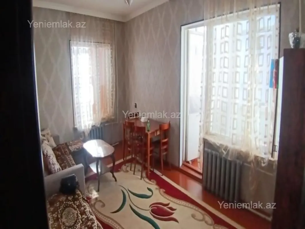 Satılır 3 otaqlı köhnə tikili 85 m²