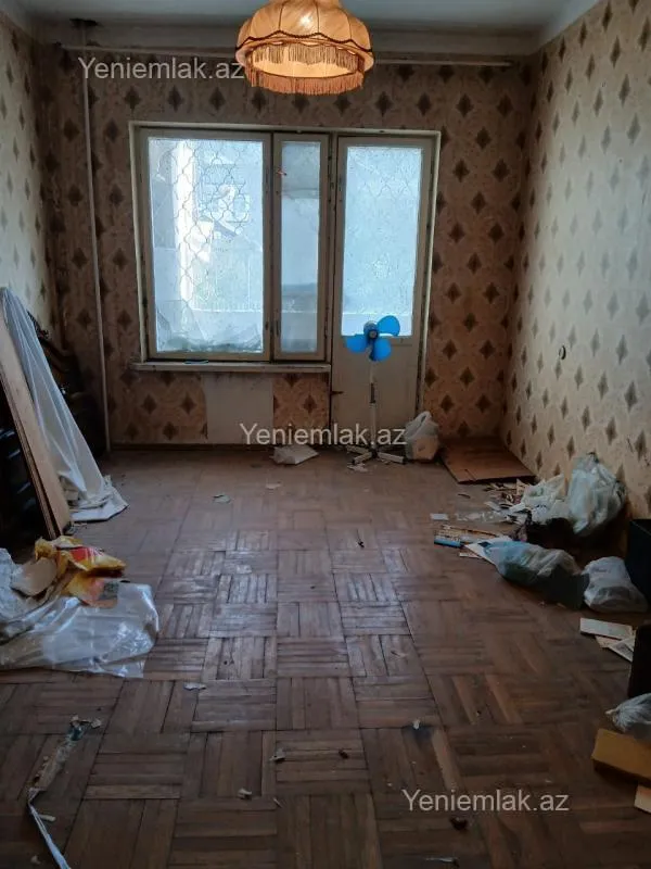 Satılır 3 otaqlı köhnə tikili 85 m²