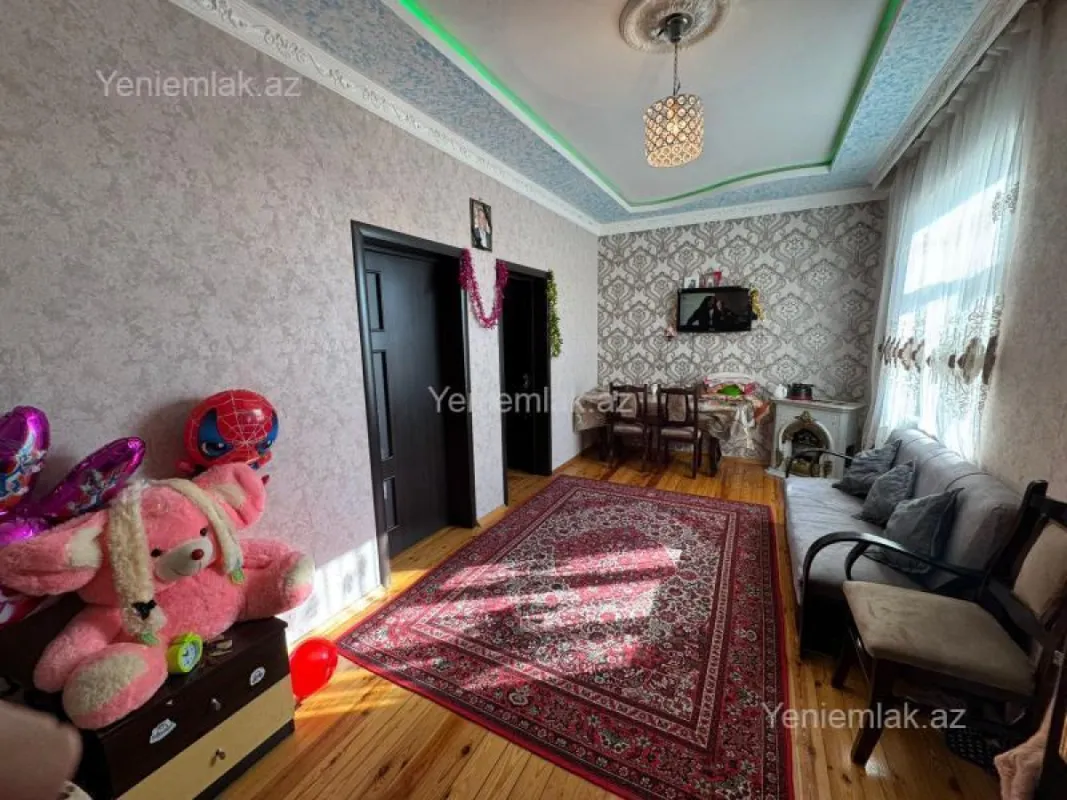 Satılır 2 otaqlı həyət evi 60 m²
