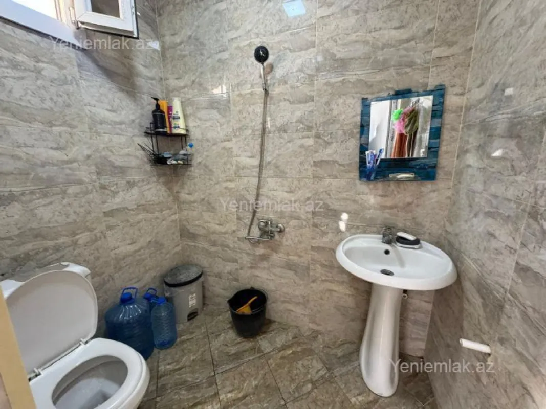 Satılır 2 otaqlı həyət evi 60 m²