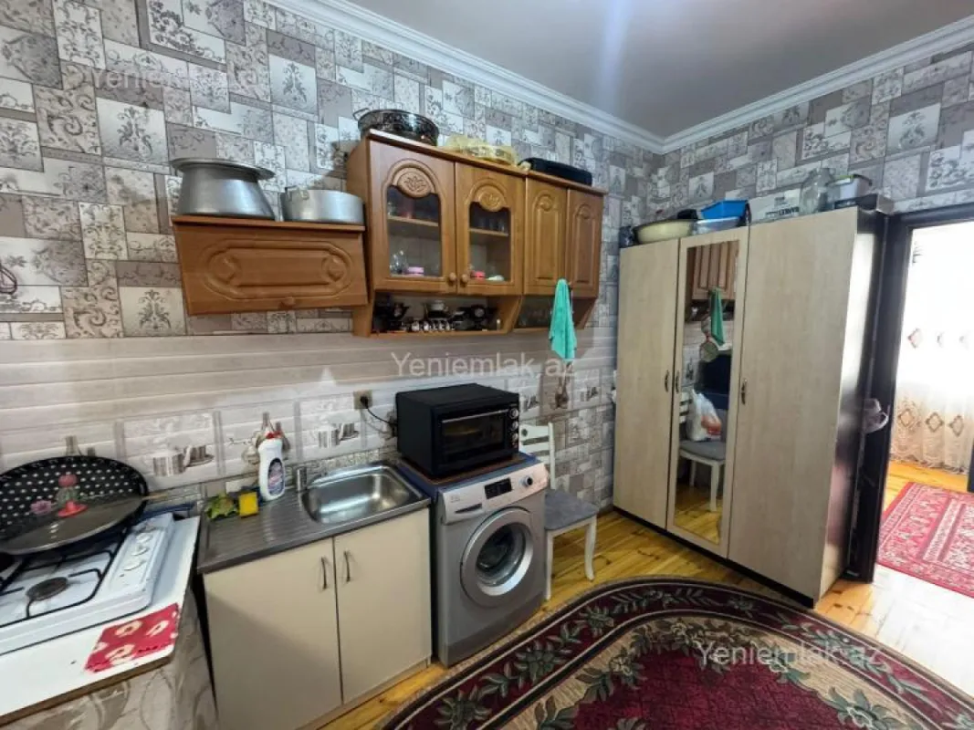 Satılır 2 otaqlı həyət evi 60 m²