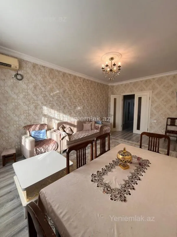 Satılır 3 otaqlı yeni tikili 83 m²