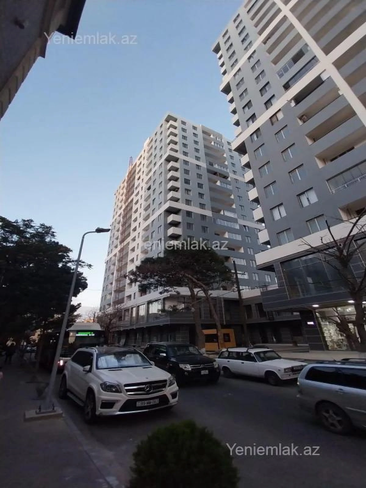 Satılır 4 otaqlı yeni tikili 215 m²