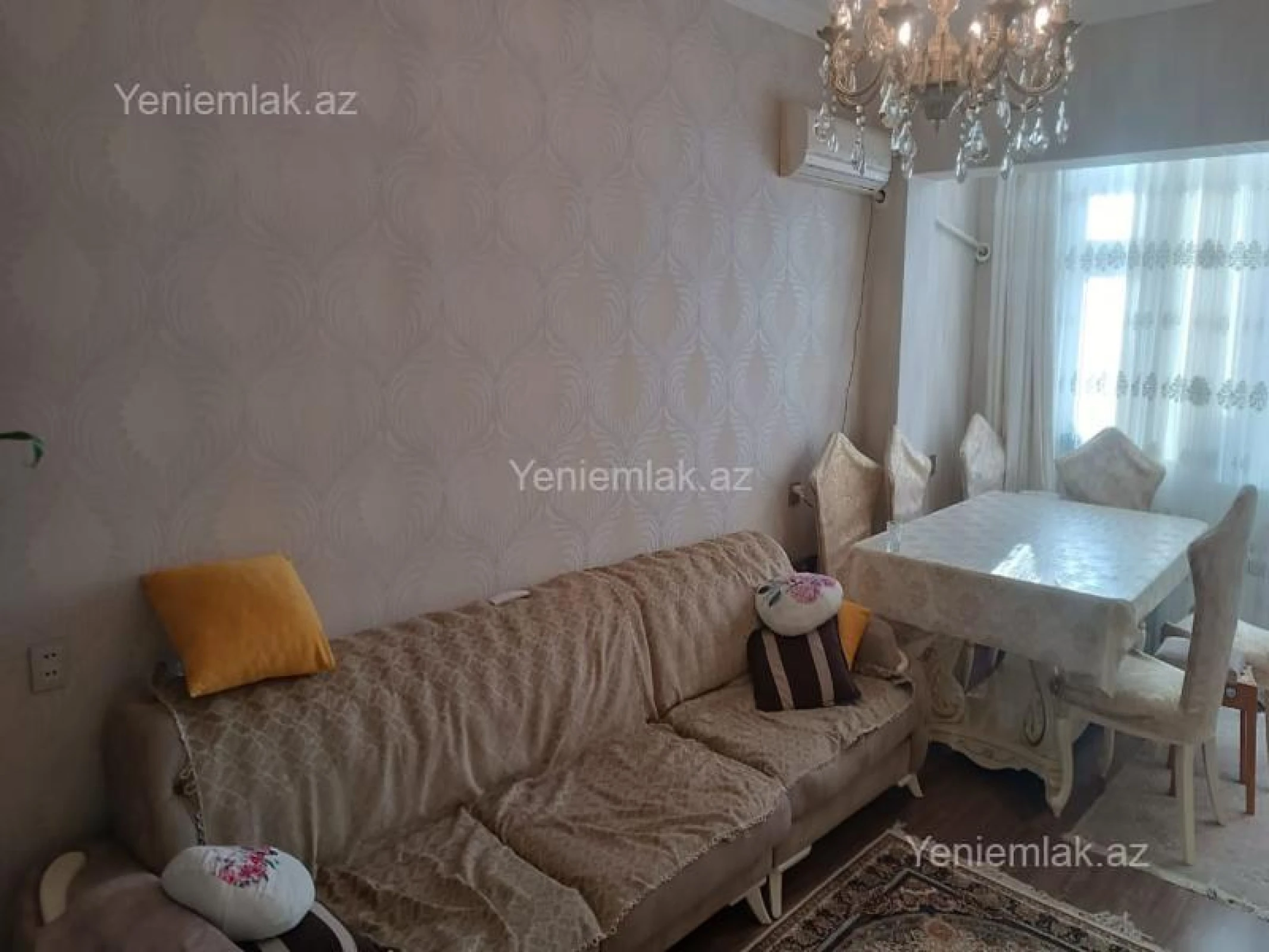 Satılır 2 otaqlı köhnə tikili 60 m²