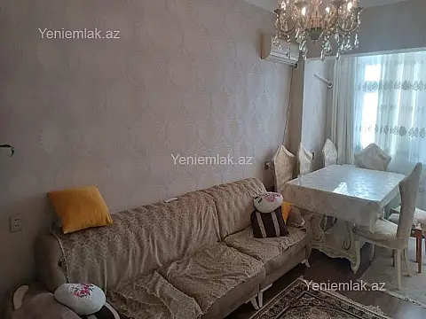 Satılır 2 otaqlı köhnə tikili 60 m²