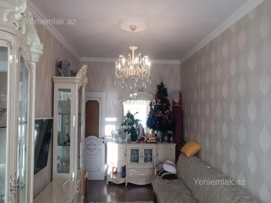 Satılır 2 otaqlı köhnə tikili 60 m²