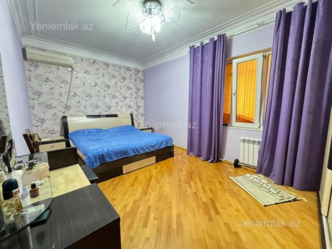 Satılır 4 otaqlı köhnə tikili 112.4 m²
