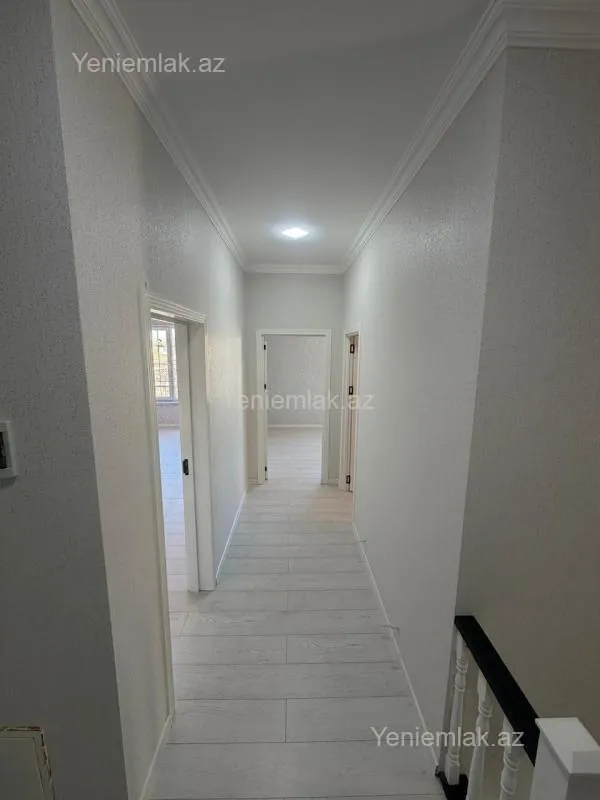 Satılır 4 otaqlı həyət evi 160 m²
