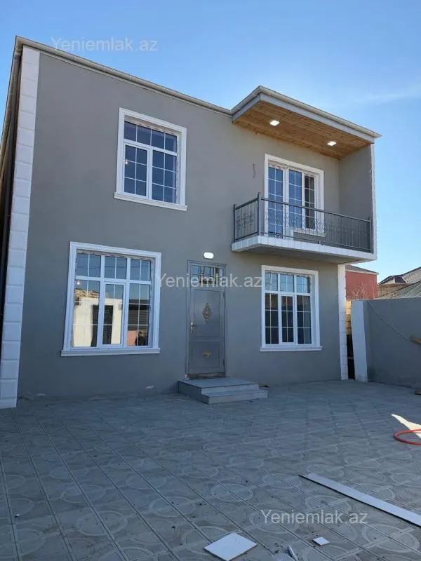 Satılır 4 otaqlı həyət evi 160 m²