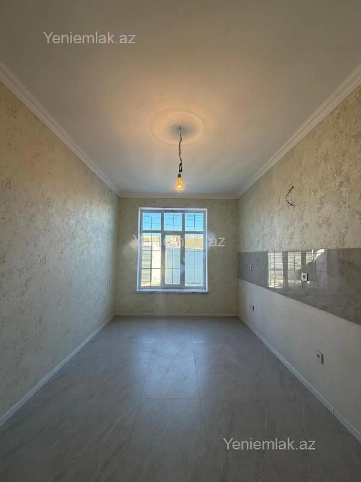 Satılır 4 otaqlı həyət evi 160 m²