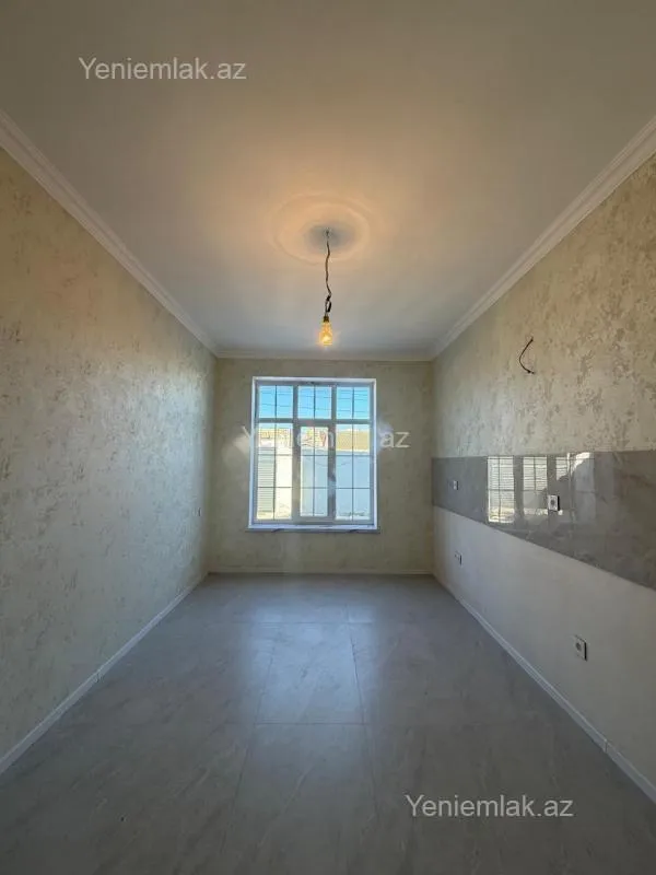 Satılır 4 otaqlı həyət evi 160 m²