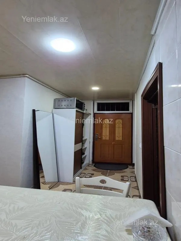 Satılır 3 otaqlı köhnə tikili 70 m²