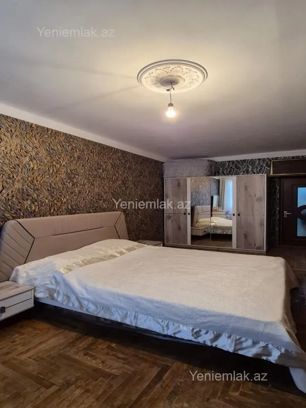 Satılır 3 otaqlı köhnə tikili 70 m²