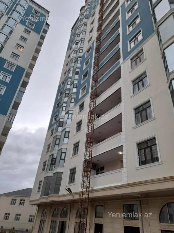 Satılır 4 otaqlı yeni tikili 230 m²