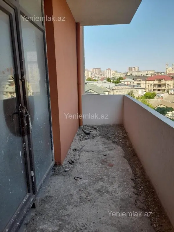 Satılır 4 otaqlı yeni tikili 230 m²