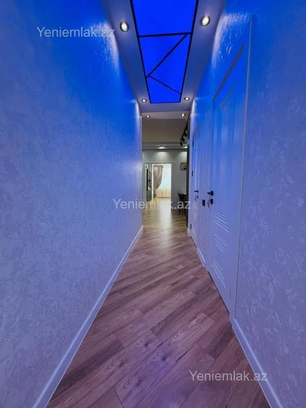 Satılır 3 otaqlı yeni tikili 100 m²