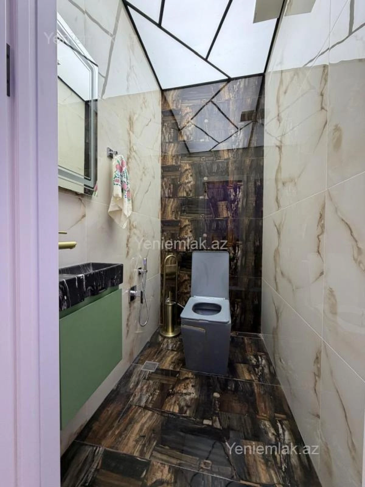 Satılır 3 otaqlı yeni tikili 100 m²