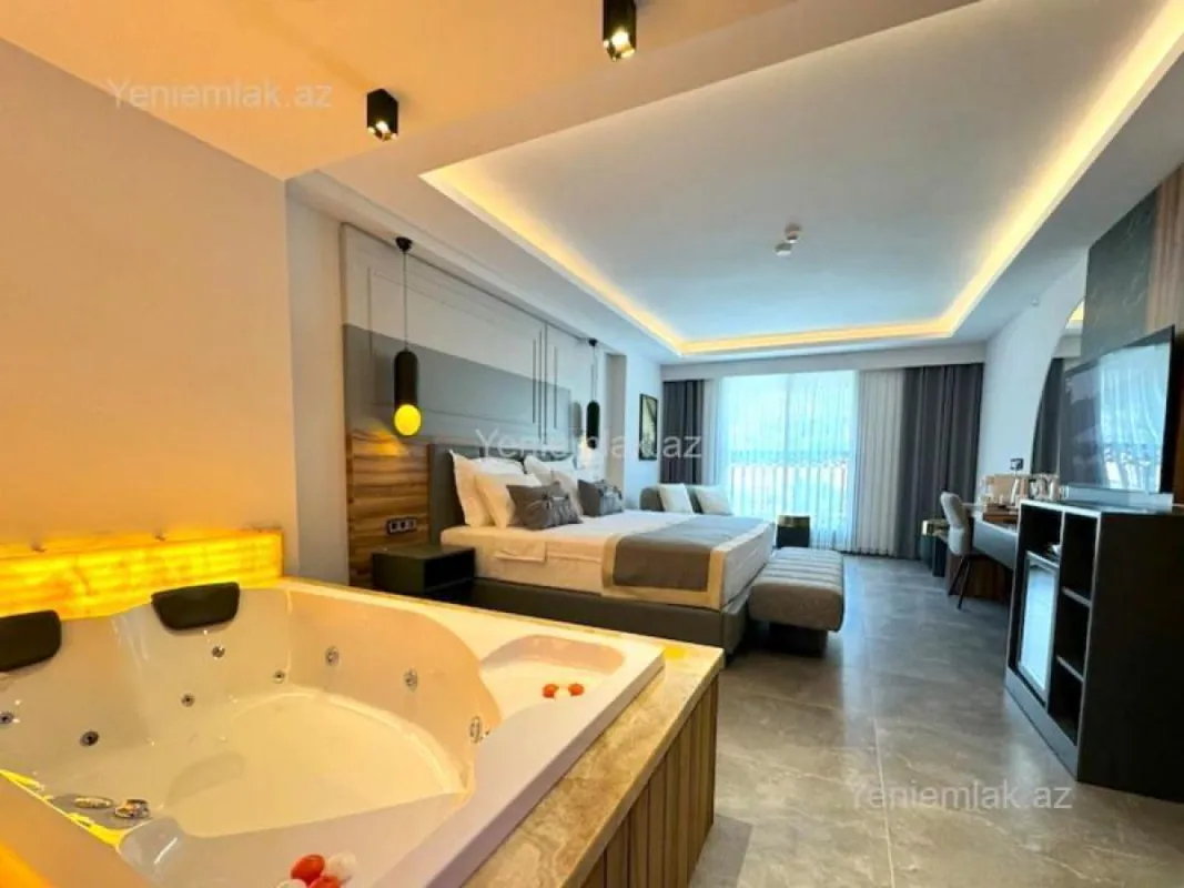 Satılır 16 otaqlı obyekt 3200 m²