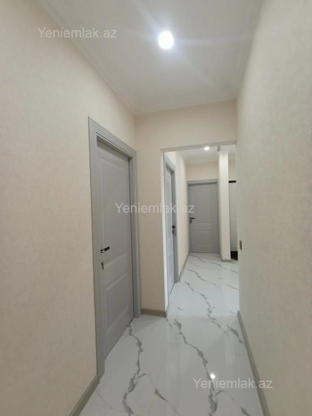 Satılır 5 otaqlı köhnə tikili 120 m²