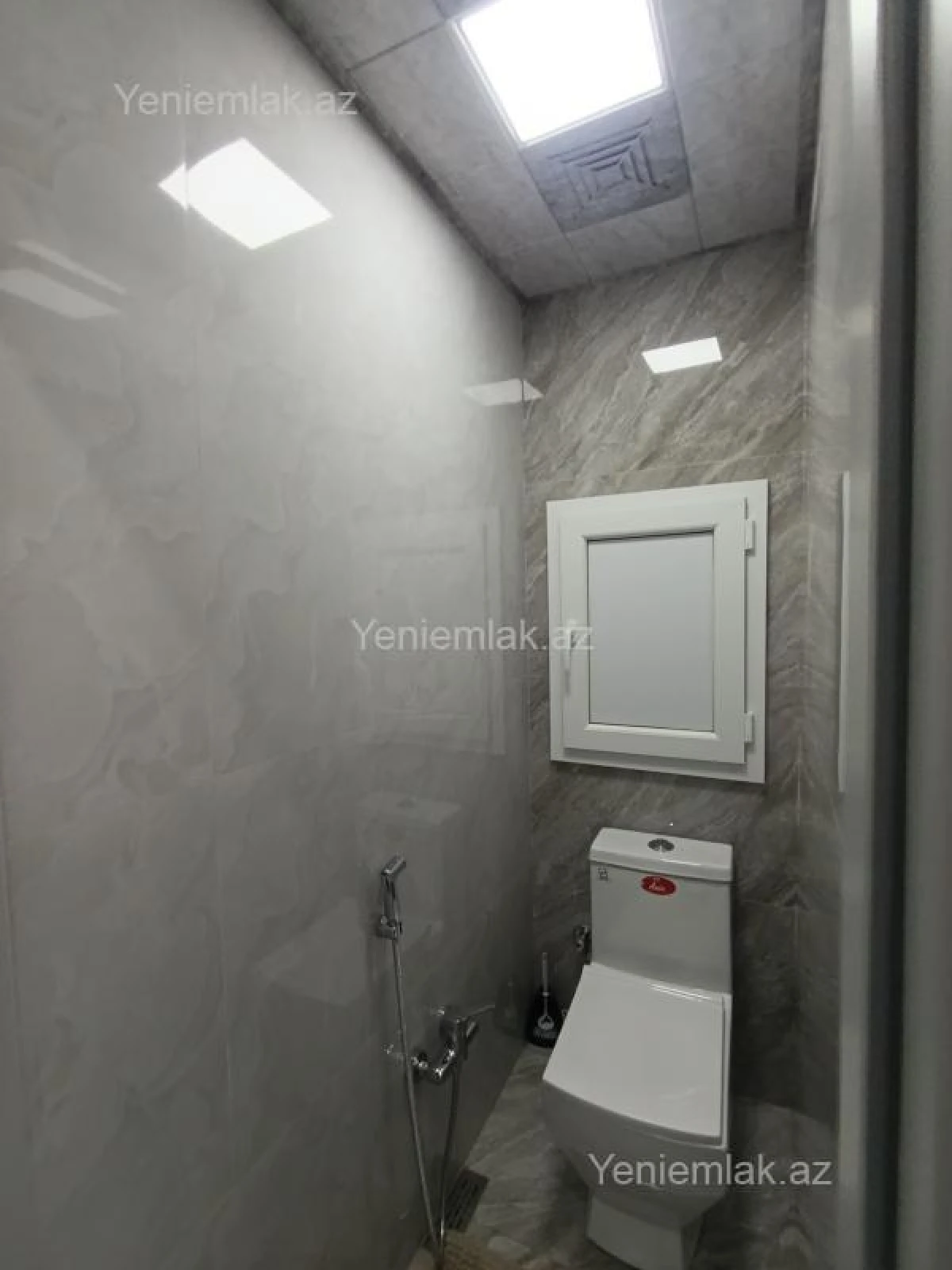 Satılır 5 otaqlı köhnə tikili 120 m²