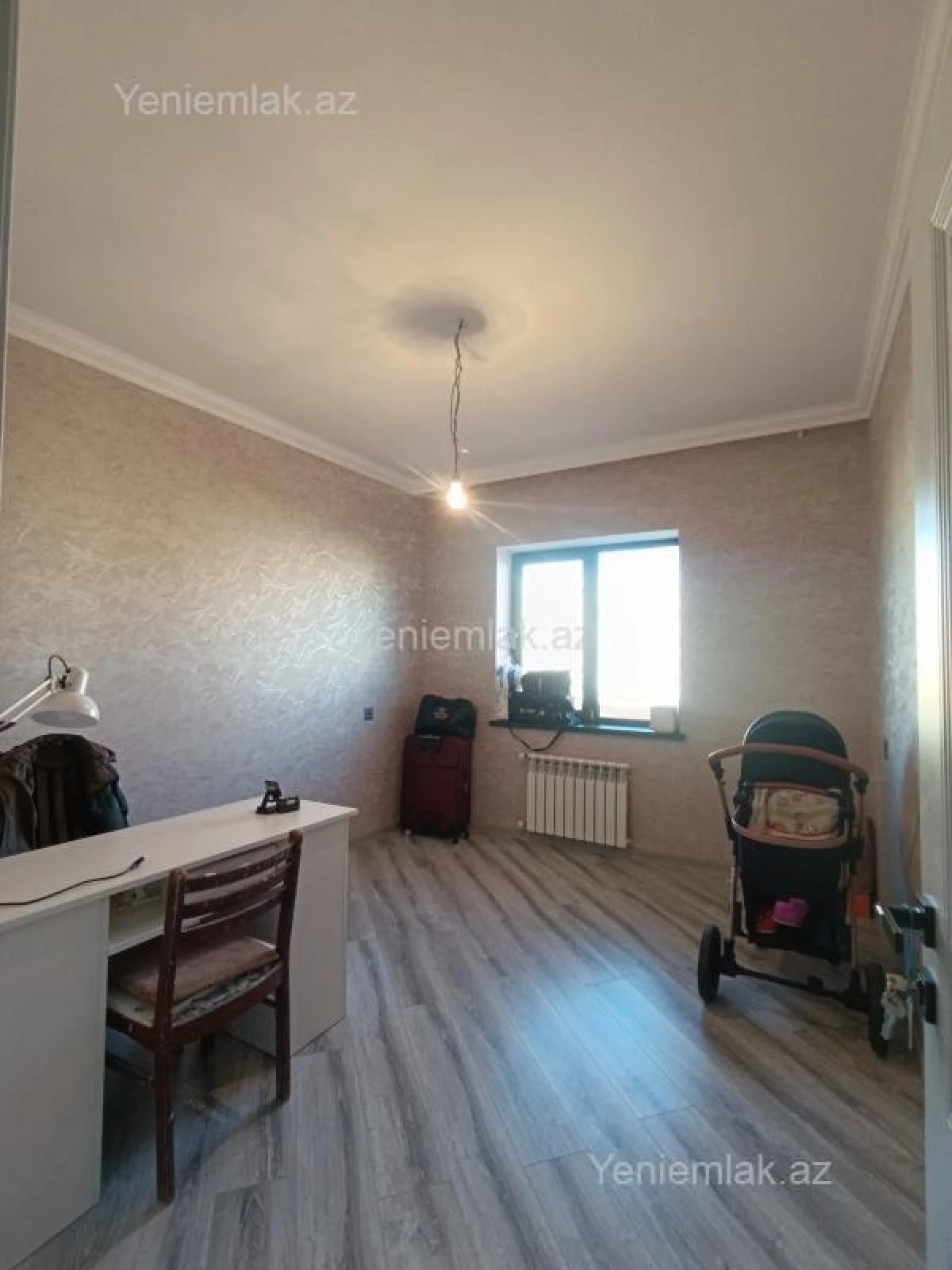 Satılır 5 otaqlı köhnə tikili 120 m²