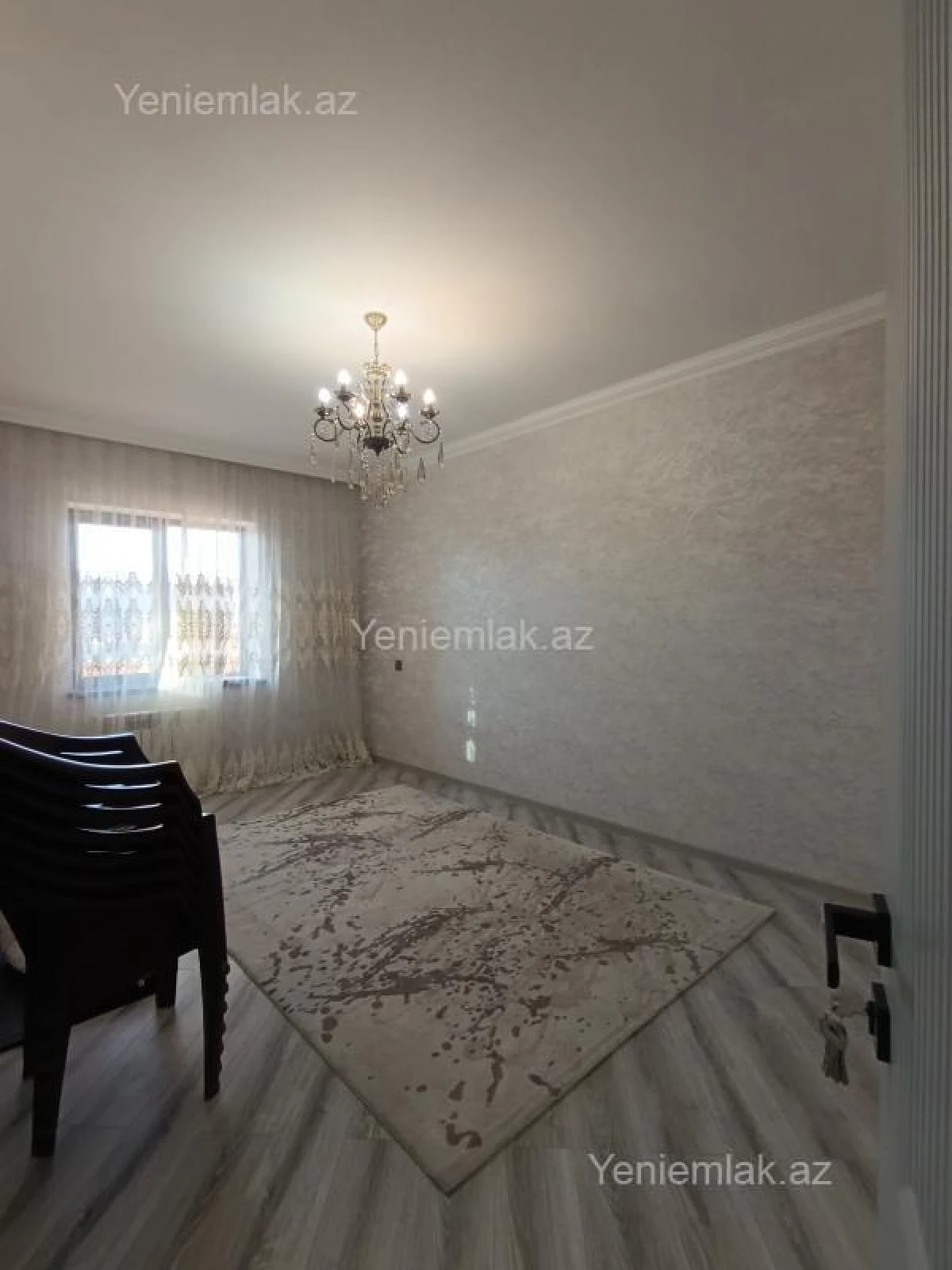 Satılır 5 otaqlı köhnə tikili 120 m²