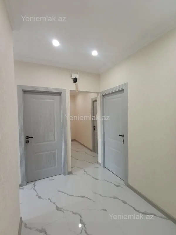 Satılır 5 otaqlı köhnə tikili 120 m²