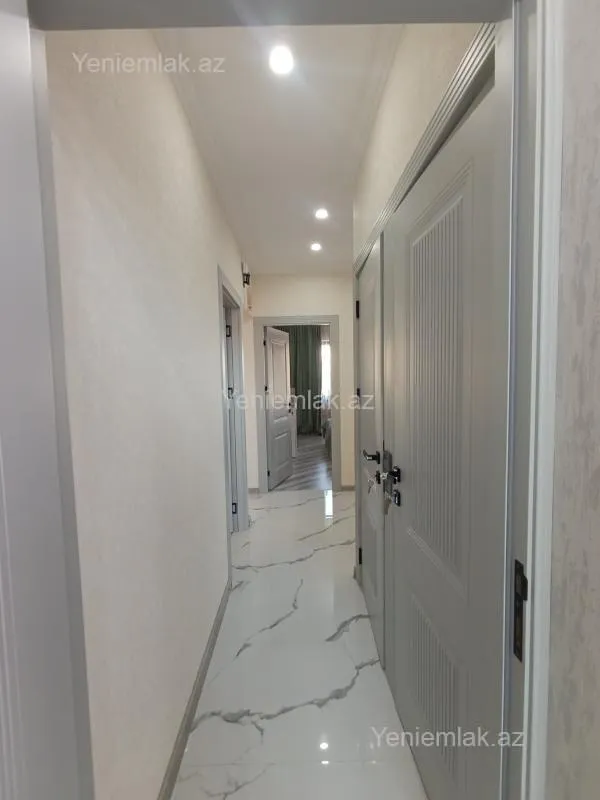 Satılır 5 otaqlı köhnə tikili 120 m²