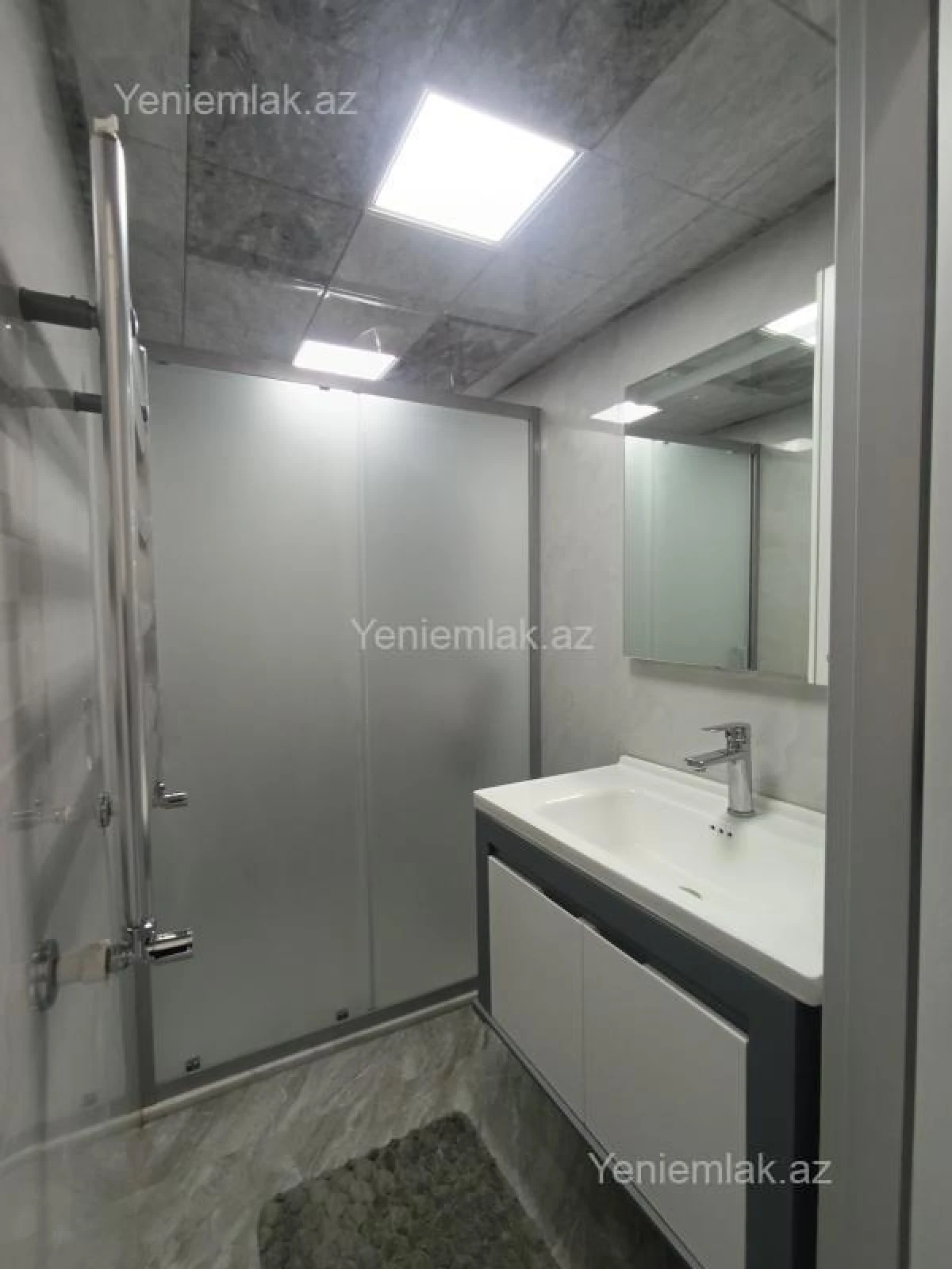 Satılır 5 otaqlı köhnə tikili 120 m²