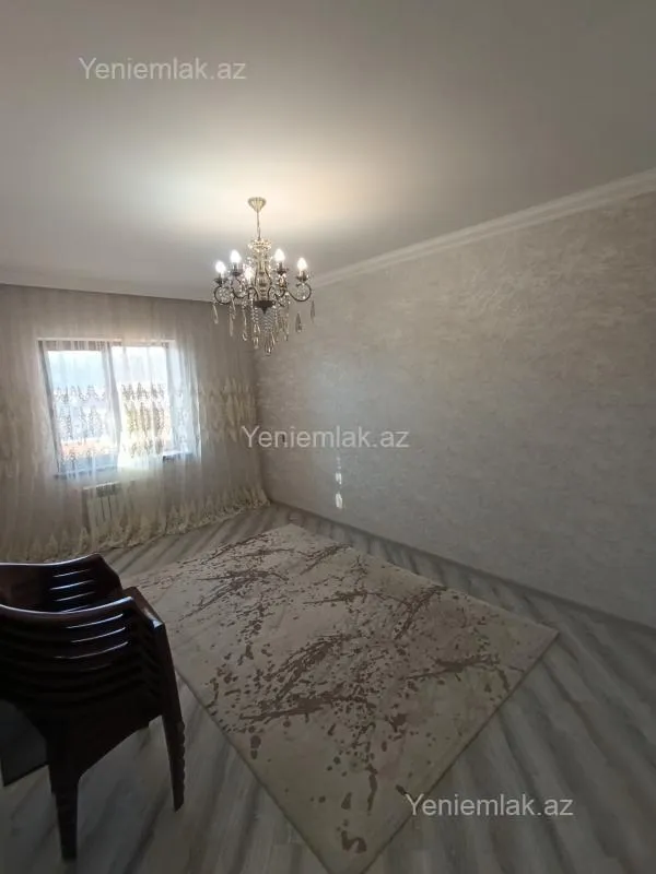 Satılır 5 otaqlı köhnə tikili 120 m²