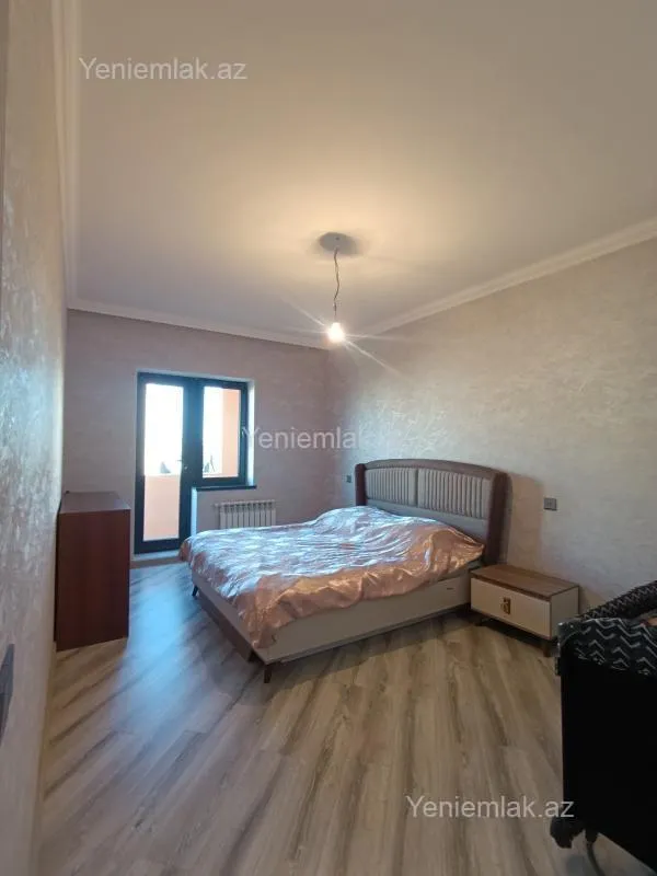 Satılır 5 otaqlı köhnə tikili 120 m²