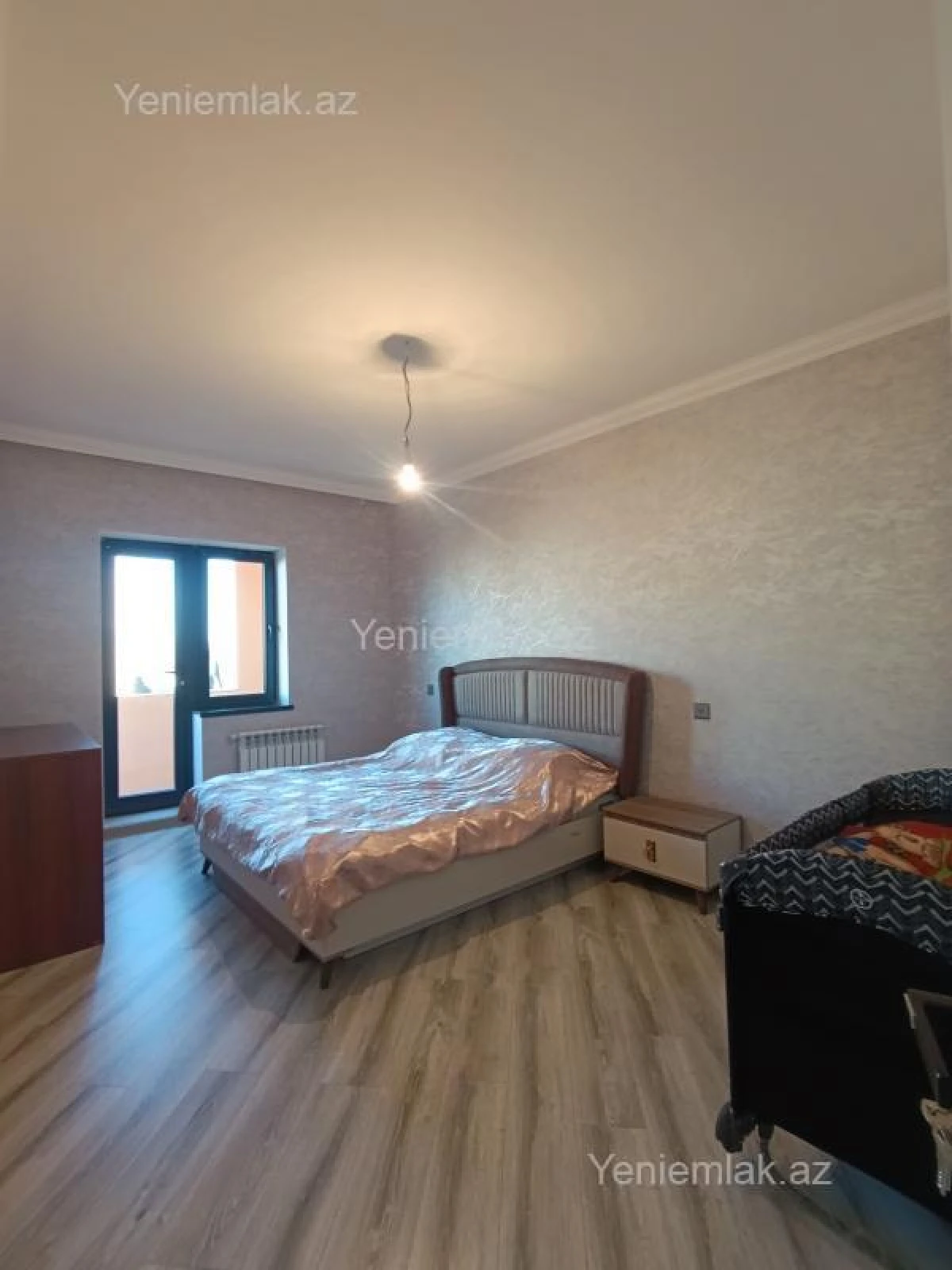 Satılır 5 otaqlı köhnə tikili 120 m²