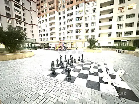 Satılır 3 otaqlı yeni tikili 130 m²