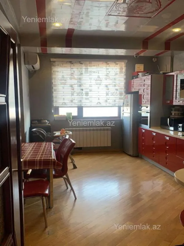 Satılır 3 otaqlı yeni tikili 128 m²