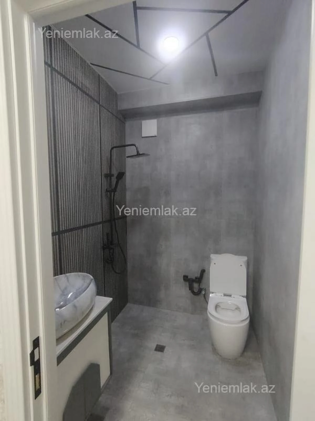 Satılır 2 otaqlı yeni tikili 60 m²