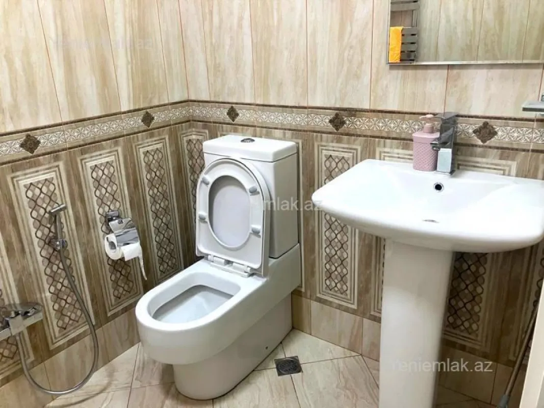 Satılır 3 otaqlı yeni tikili 140 m²