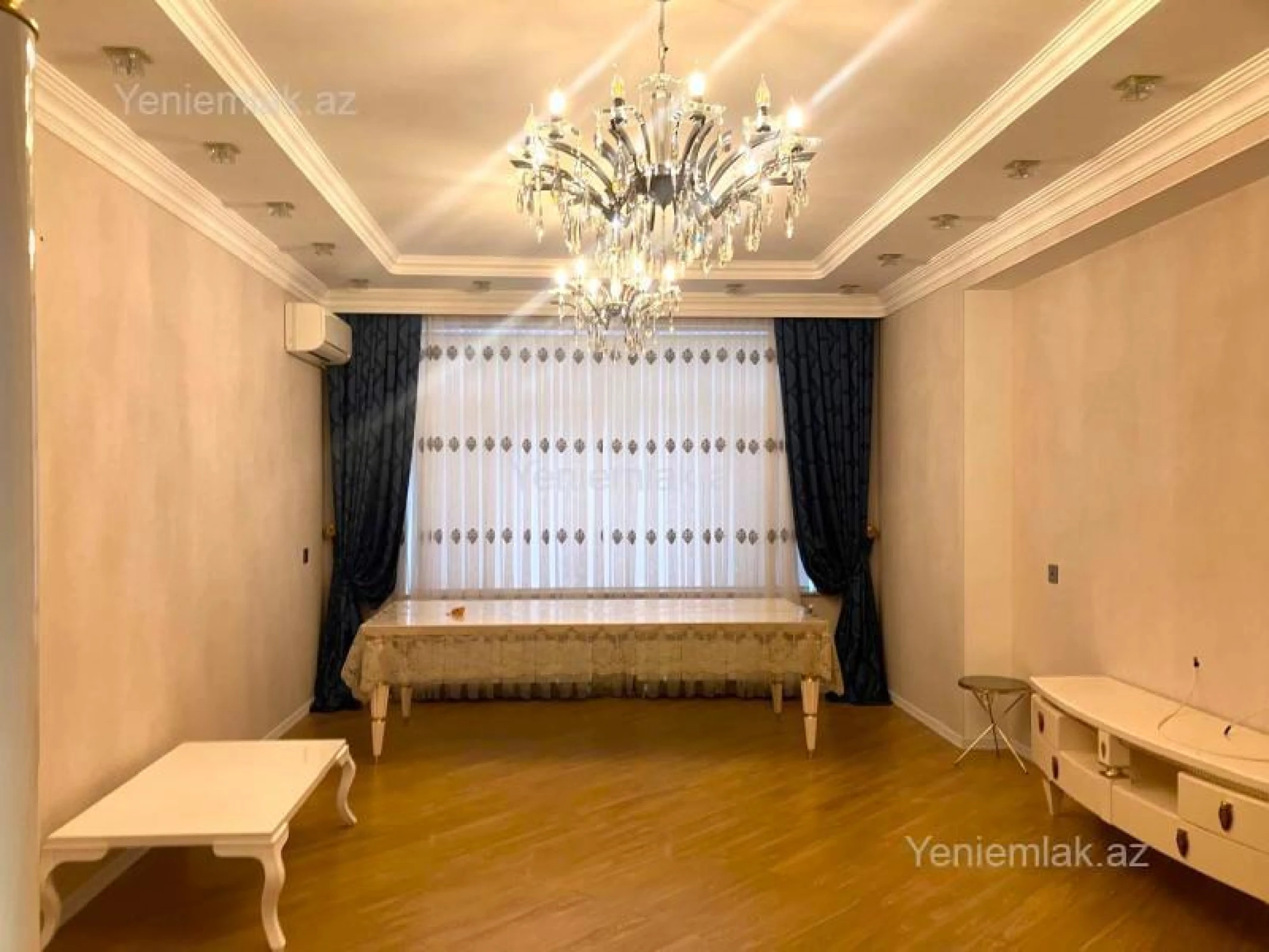 Satılır 3 otaqlı yeni tikili 140 m²