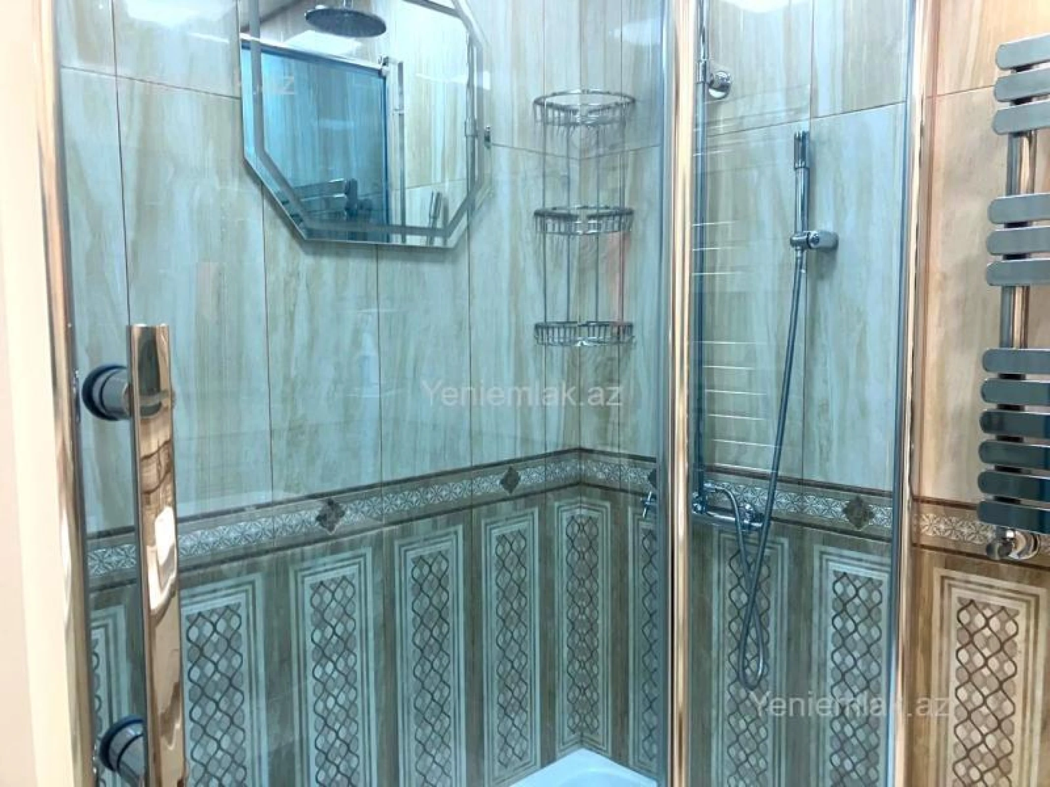 Satılır 3 otaqlı yeni tikili 140 m²