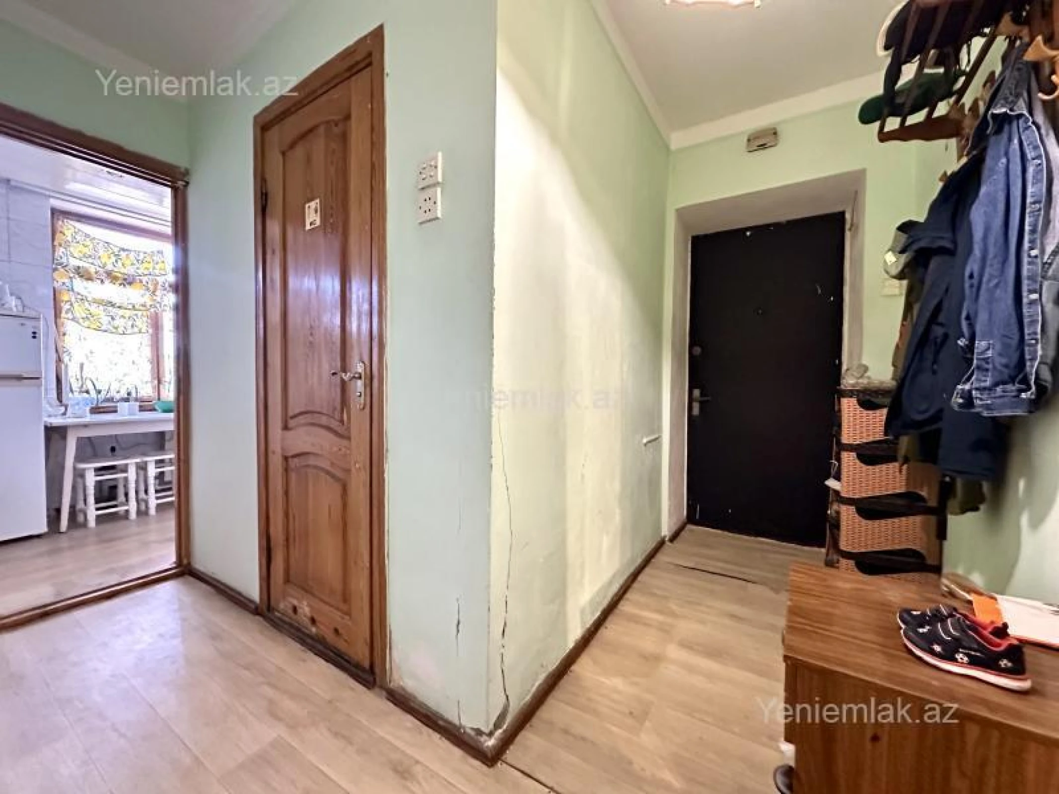 Satılır 2 otaqlı köhnə tikili 55 m²