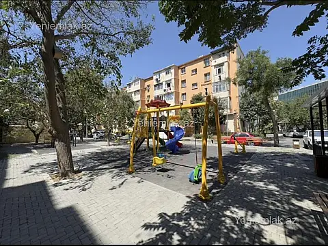 Satılır 2 otaqlı köhnə tikili 55 m² — Bakı, Nizami 2 otaq 55.00 m²