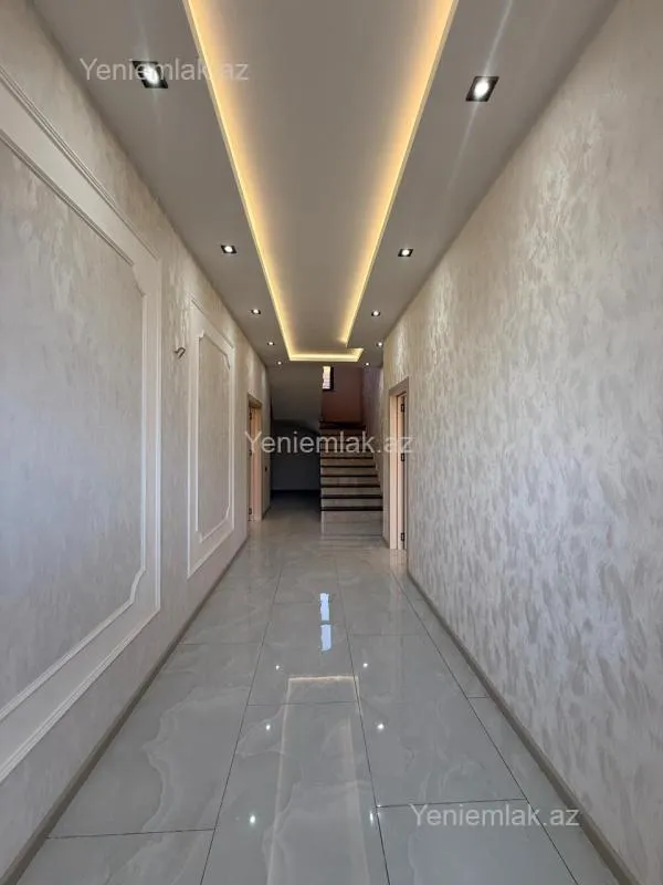Satılır 6 otaqlı həyət evi 300 m²